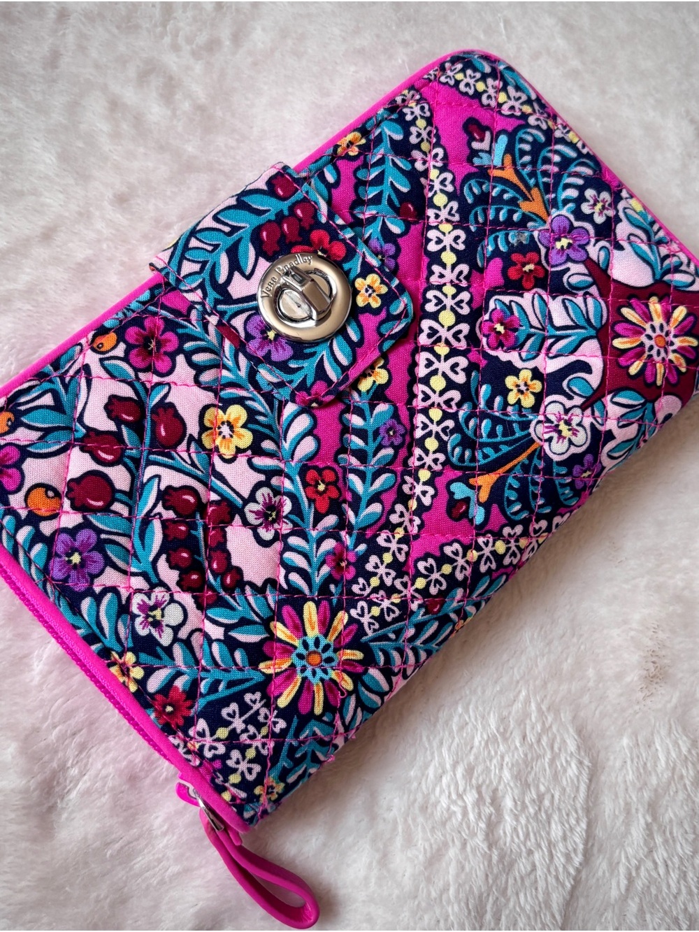 Vera Bradley Turnlock Wallet Kaleidoscope Floral Pink RFID Quilted Organizer